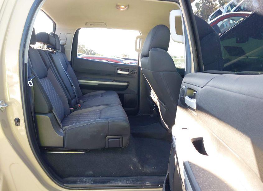 Photo 8 of 2019 Toyota Tundra SR5 5.7L V8 (VIN 5TFEY5F13KX251231)