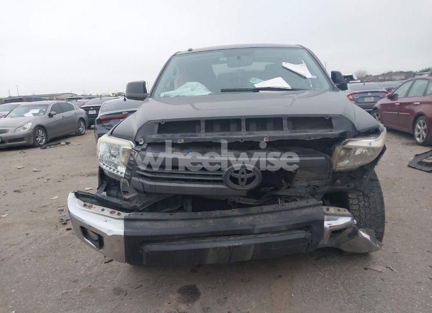 Photo 12 of 2015 Toyota Tundra SR5 5.7L V8 (VIN 5TFEY5F14FX189814)