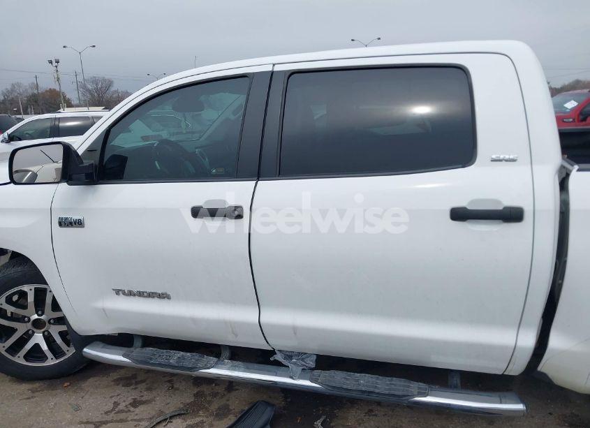 Photo 14 of 2018 Toyota Tundra SR5 5.7L V8 (VIN 5TFEY5F14JX232234)