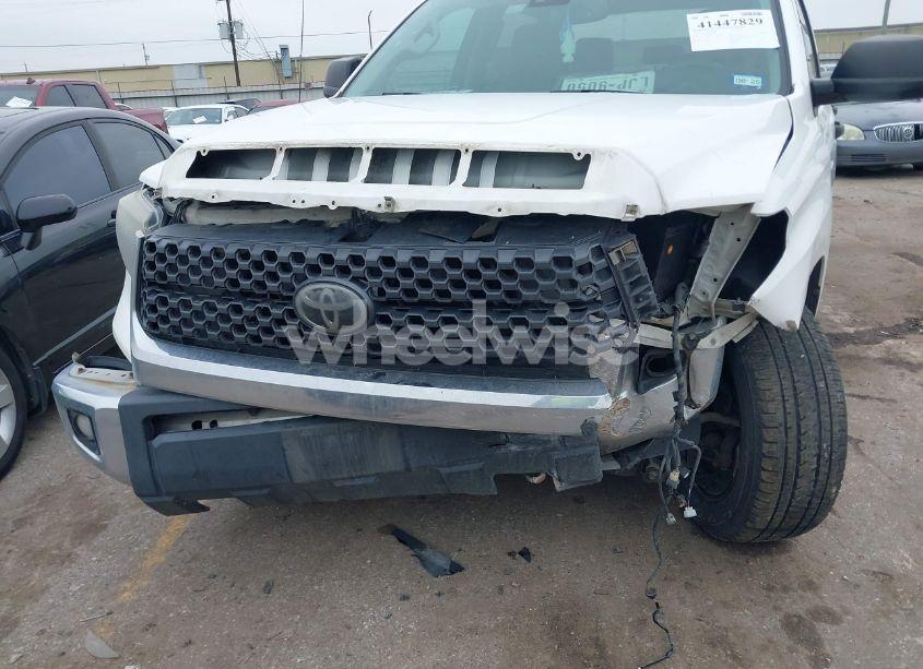 Photo 6 of 2018 Toyota Tundra SR5 5.7L V8 (VIN 5TFEY5F14JX232234)