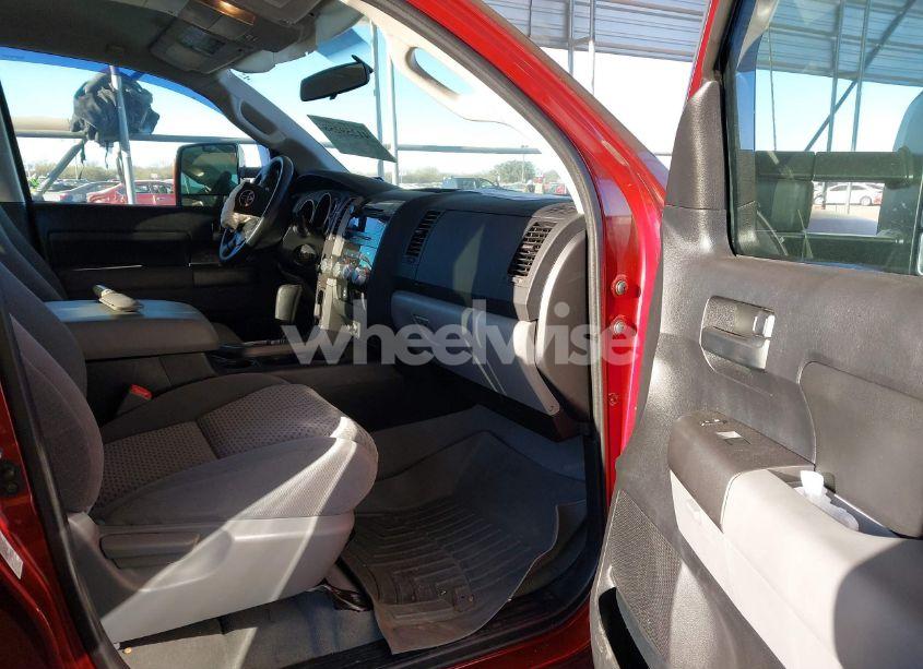 Photo 5 of 2010 Toyota Tundra CREWMAX SR5 (VIN 5TFEY5F15AX094090)