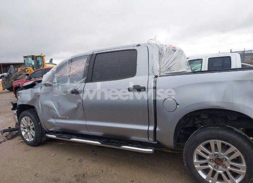 Photo 14 of 2013 Toyota Tundra GRADE 5.7L V8 (VIN 5TFEY5F15DX135175)