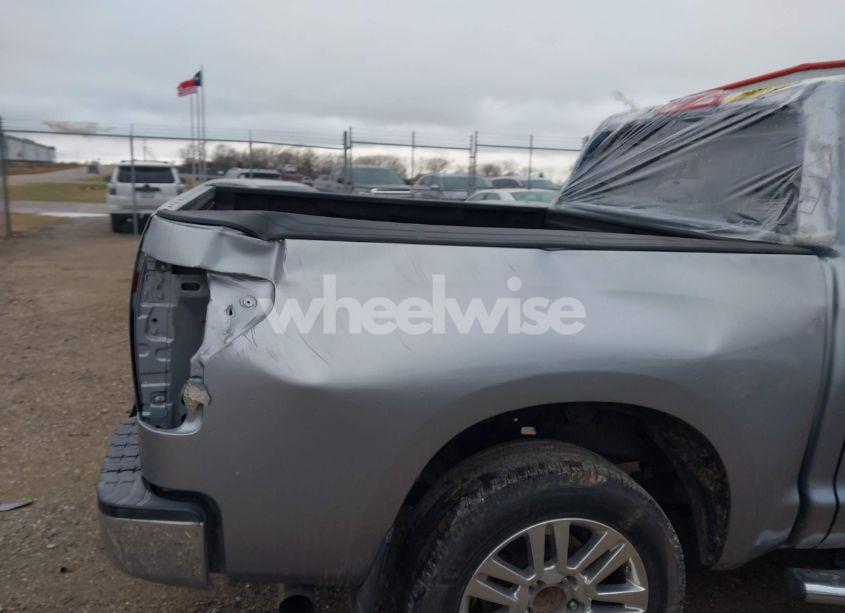 Photo 17 of 2013 Toyota Tundra GRADE 5.7L V8 (VIN 5TFEY5F15DX135175)