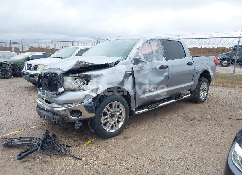 Photo 2 of 2013 Toyota Tundra GRADE 5.7L V8 (VIN 5TFEY5F15DX135175)