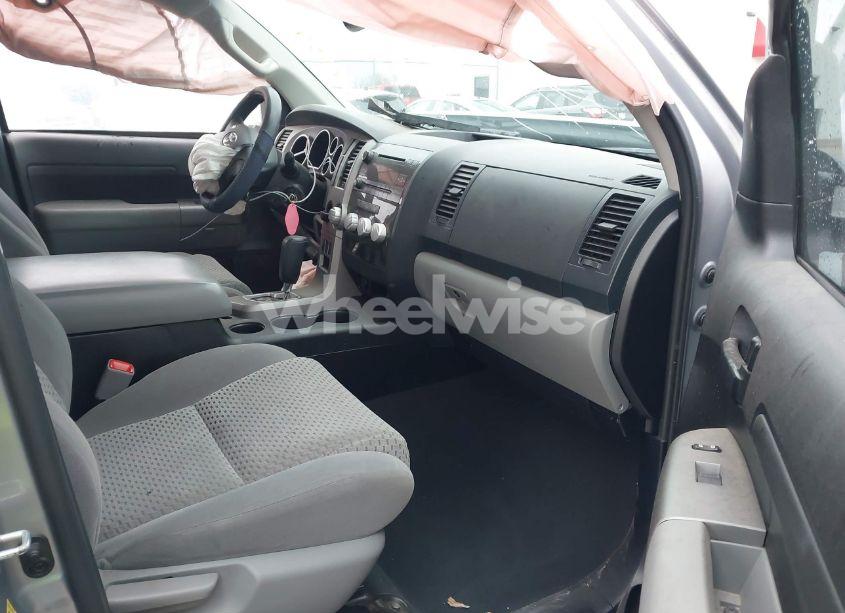 Photo 5 of 2013 Toyota Tundra GRADE 5.7L V8 (VIN 5TFEY5F15DX135175)