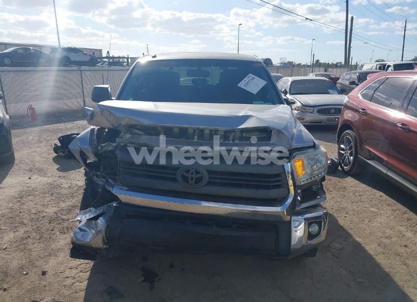 Photo 11 of 2014 Toyota Tundra SR5 5.7L V8 (VIN 5TFEY5F15EX169148)