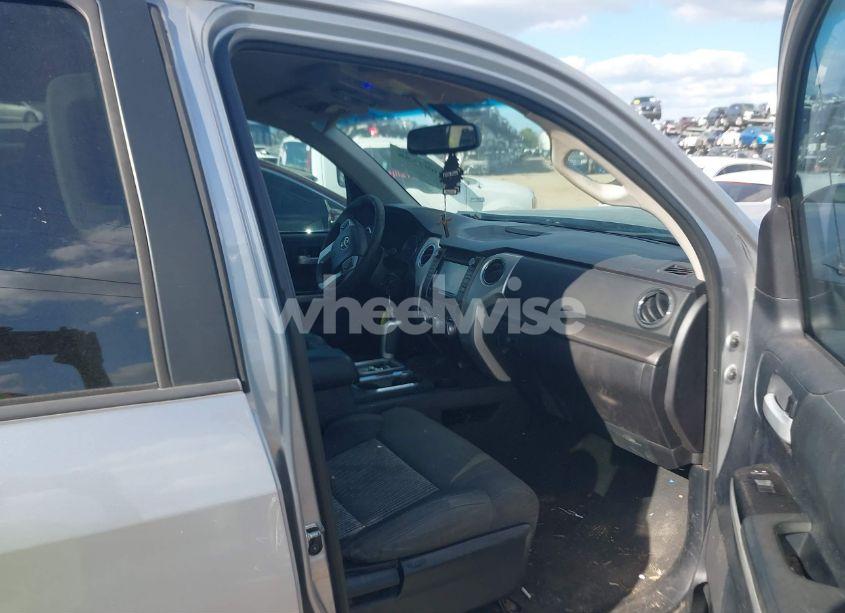 Photo 5 of 2014 Toyota Tundra SR5 5.7L V8 (VIN 5TFEY5F15EX169148)