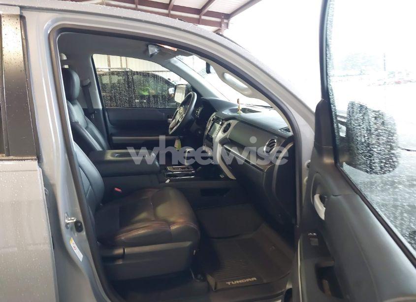 Photo 5 of 2019 Toyota Tundra SR5 5.7L V8 (VIN 5TFEY5F15KX253952)