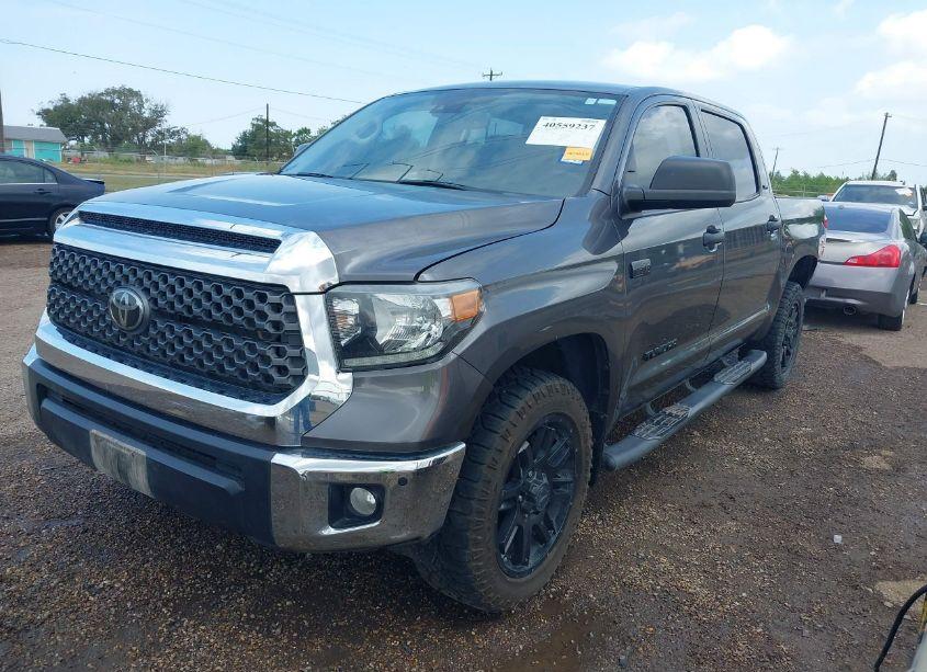 Photo 2 of 2021 Toyota Tundra SR5 (VIN 5TFEY5F15MX291216)