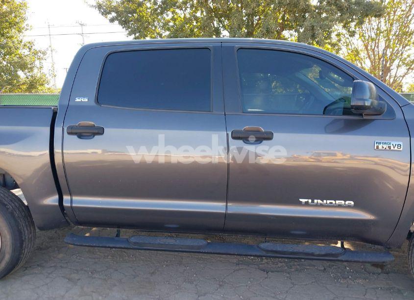 Photo 13 of 2014 Toyota Tundra SR5 5.7L V8 (VIN 5TFEY5F16EX158658)