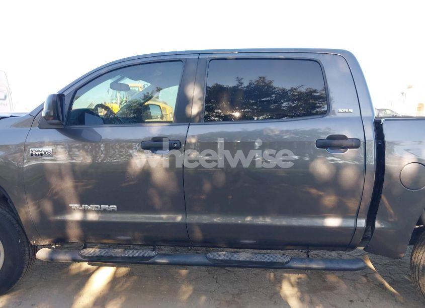 Photo 14 of 2014 Toyota Tundra SR5 5.7L V8 (VIN 5TFEY5F16EX158658)