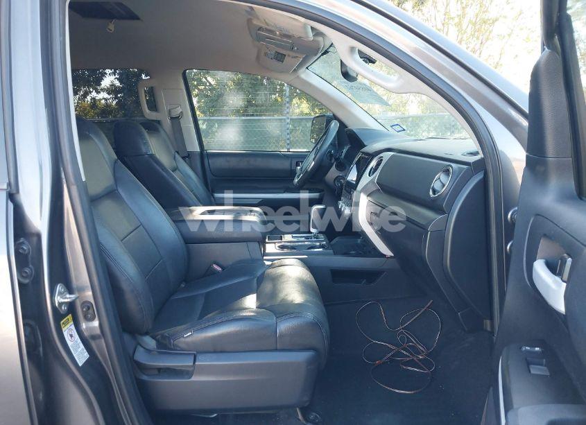 Photo 5 of 2014 Toyota Tundra SR5 5.7L V8 (VIN 5TFEY5F16EX158658)