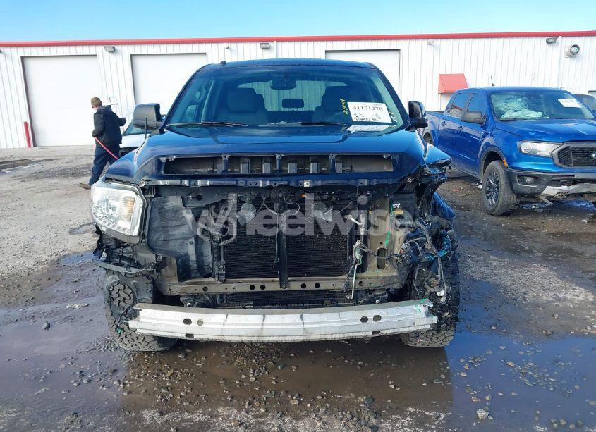 Photo 13 of 2014 Toyota Tundra SR5 5.7L V8 (VIN 5TFEY5F16EX161883)