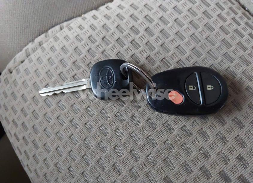 Photo 11 of 2010 Toyota Tundra GRADE 5.7L V8 (VIN 5TFEY5F17AX082748)