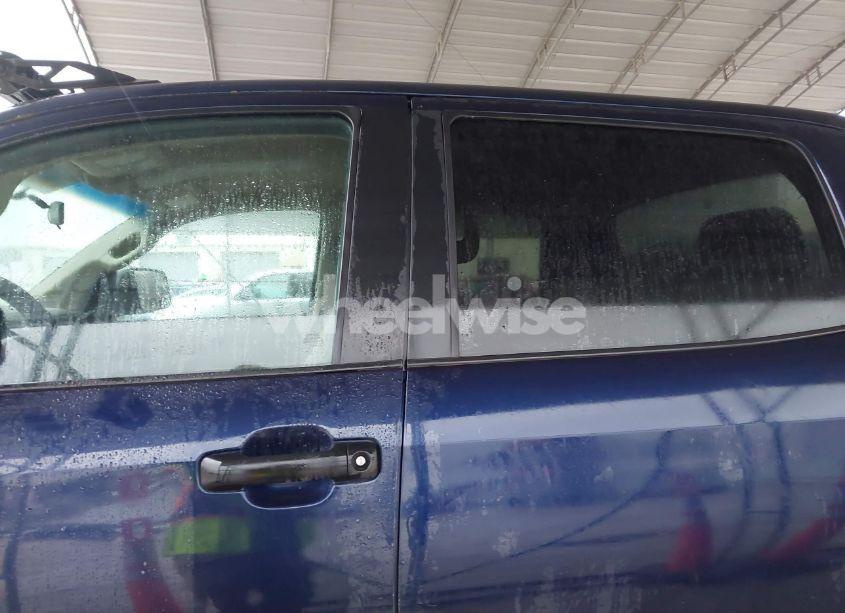 Photo 14 of 2010 Toyota Tundra GRADE 5.7L V8 (VIN 5TFEY5F17AX082748)