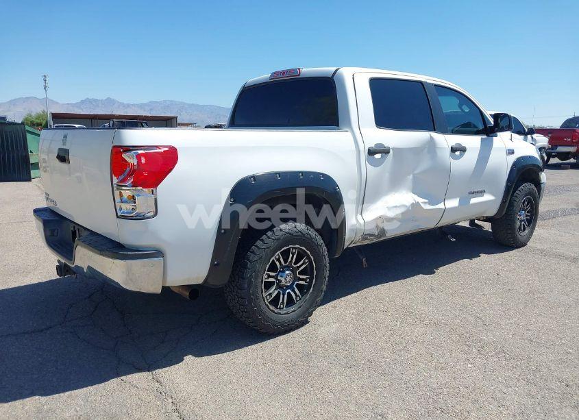 Photo 4 of 2010 Toyota Tundra GRADE 5.7L V8 (VIN 5TFEY5F17AX092678)