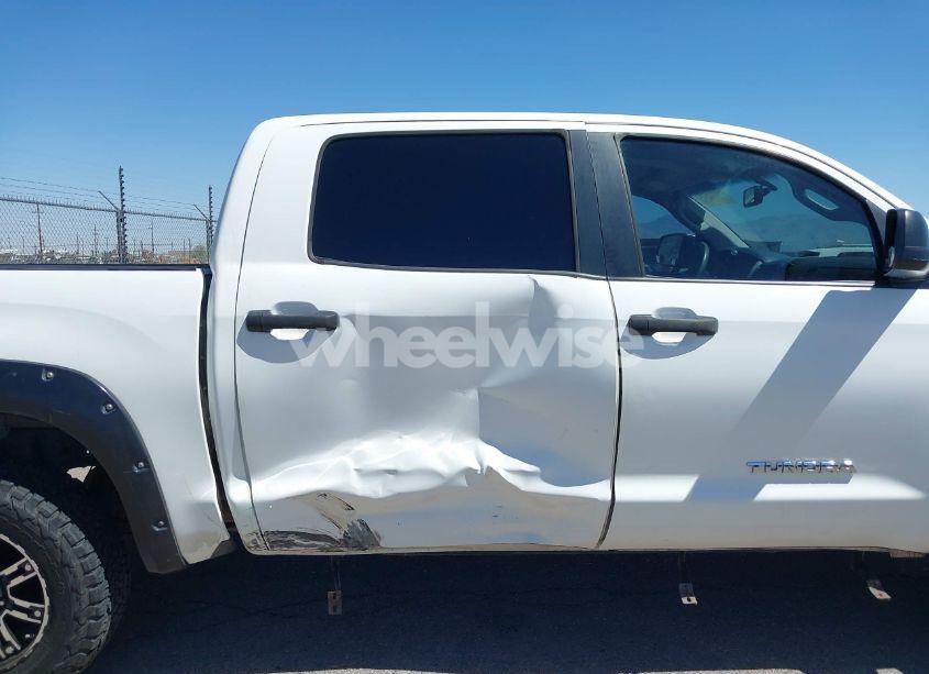 Photo 6 of 2010 Toyota Tundra GRADE 5.7L V8 (VIN 5TFEY5F17AX092678)