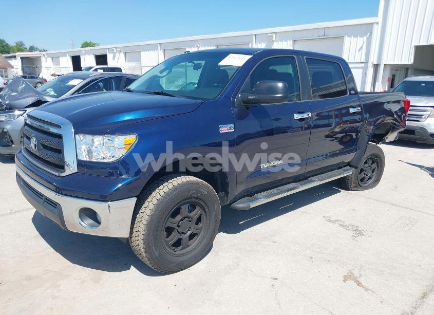 Photo 2 of 2011 Toyota Tundra GRADE 5.7L V8 (VIN 5TFEY5F17BX103583)
