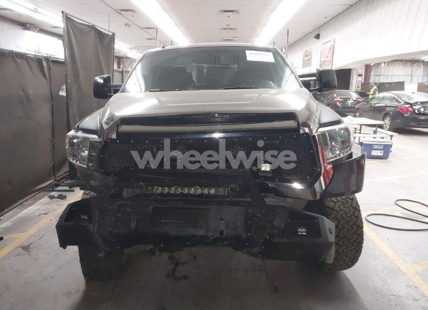 Photo 12 of 2015 Toyota Tundra SR5 5.7L V8 (VIN 5TFEY5F17FX175096)