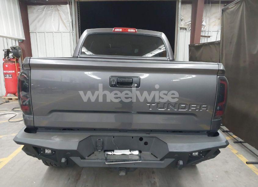 Photo 16 of 2015 Toyota Tundra SR5 5.7L V8 (VIN 5TFEY5F17FX175096)