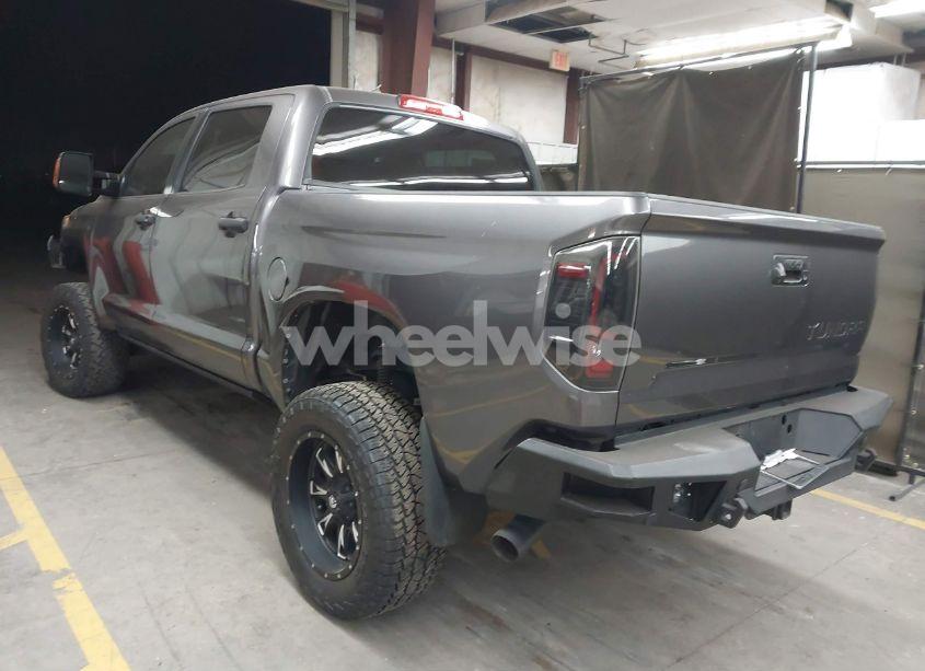 Photo 3 of 2015 Toyota Tundra SR5 5.7L V8 (VIN 5TFEY5F17FX175096)