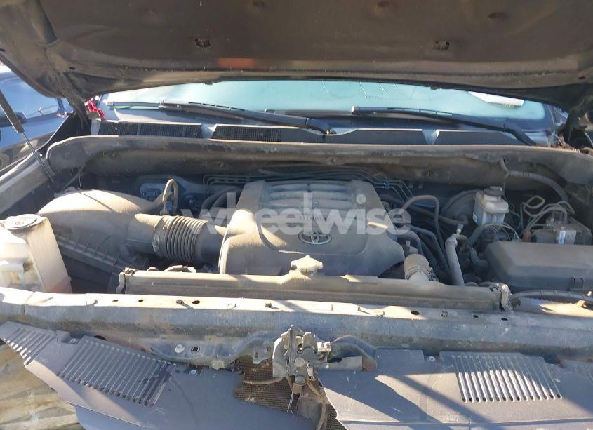 Photo 10 of 2015 Toyota Tundra SR5 5.7L V8 (VIN 5TFEY5F17FX179679)