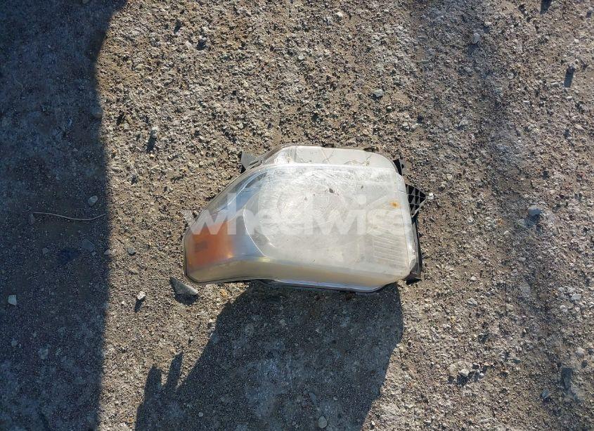 Photo 11 of 2015 Toyota Tundra SR5 5.7L V8 (VIN 5TFEY5F17FX179679)