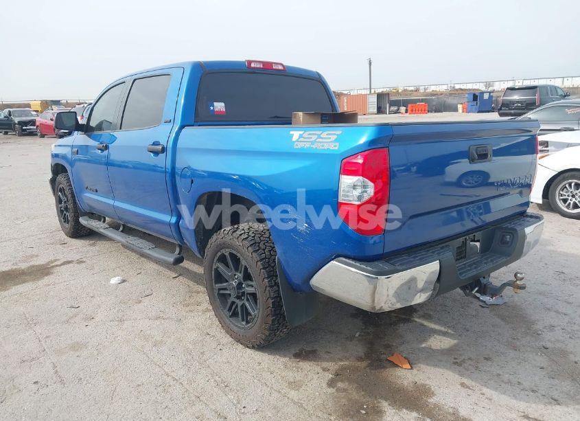 Photo 3 of 2018 Toyota Tundra SR5 5.7L V8 (VIN 5TFEY5F17JX239677)