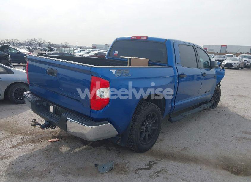 Photo 4 of 2018 Toyota Tundra SR5 5.7L V8 (VIN 5TFEY5F17JX239677)