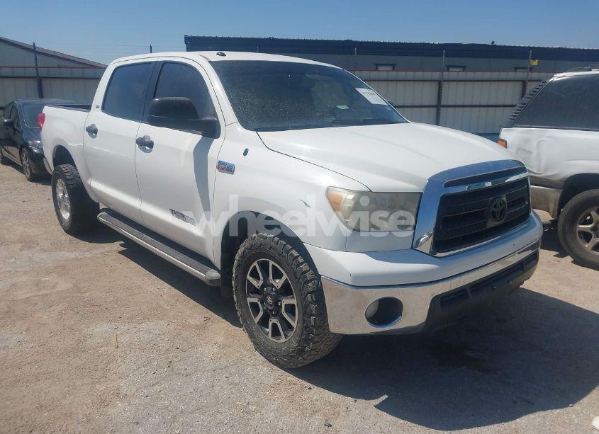 2011 Toyota Tundra GRADE 5.7L V8 (VIN 5TFEY5F18BX105276) main photo