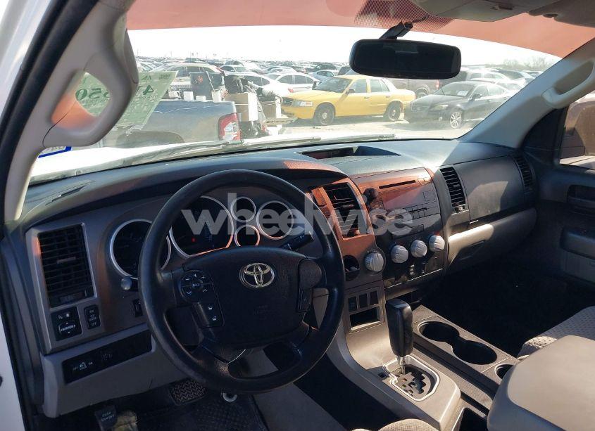 Photo 18 of 2011 Toyota Tundra GRADE 5.7L V8 (VIN 5TFEY5F18BX105276)