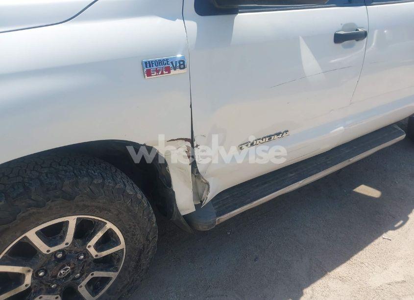 Photo 6 of 2011 Toyota Tundra GRADE 5.7L V8 (VIN 5TFEY5F18BX105276)