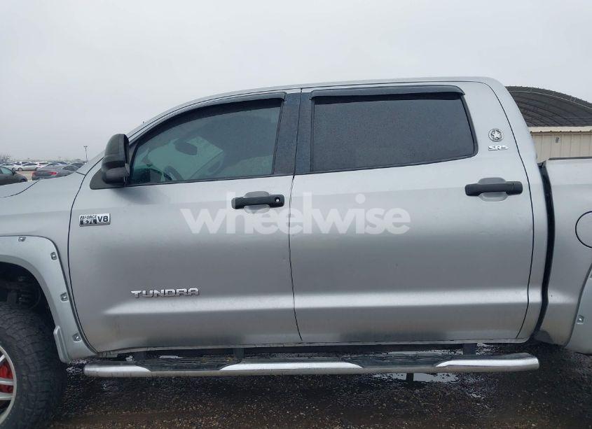 Photo 14 of 2014 Toyota Tundra SR5 5.7L V8 (VIN 5TFEY5F18EX152666)