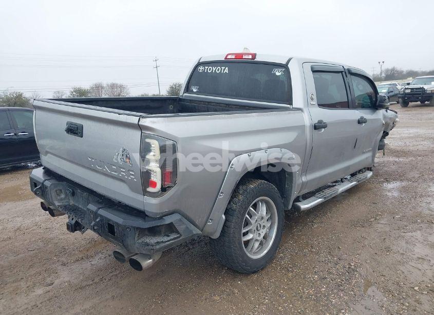 Photo 4 of 2014 Toyota Tundra SR5 5.7L V8 (VIN 5TFEY5F18EX152666)