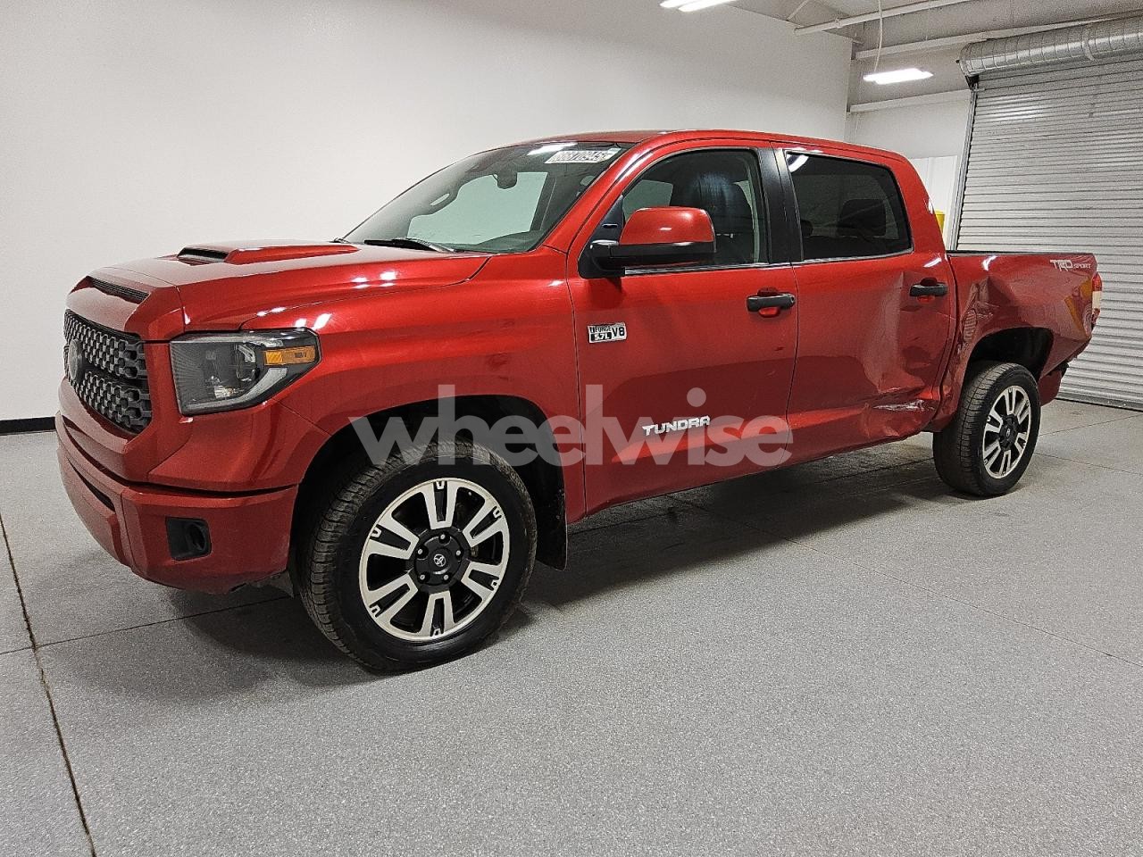 2020 TOYOTA TUNDRA CREWMAX SR5 (VIN 5TFEY5F19LX258122) main photo