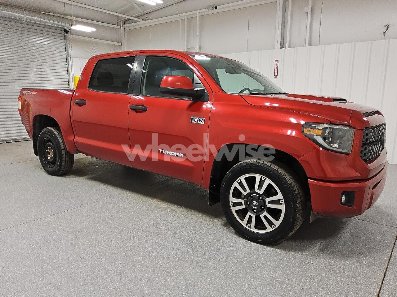 Photo 4 of 2020 TOYOTA TUNDRA CREWMAX SR5 (VIN 5TFEY5F19LX258122)