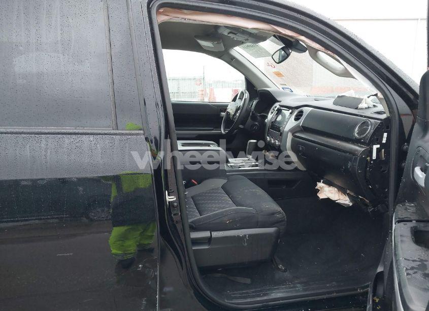 Photo 5 of 2020 Toyota Tundra SR5 (VIN 5TFEY5F19LX265572)