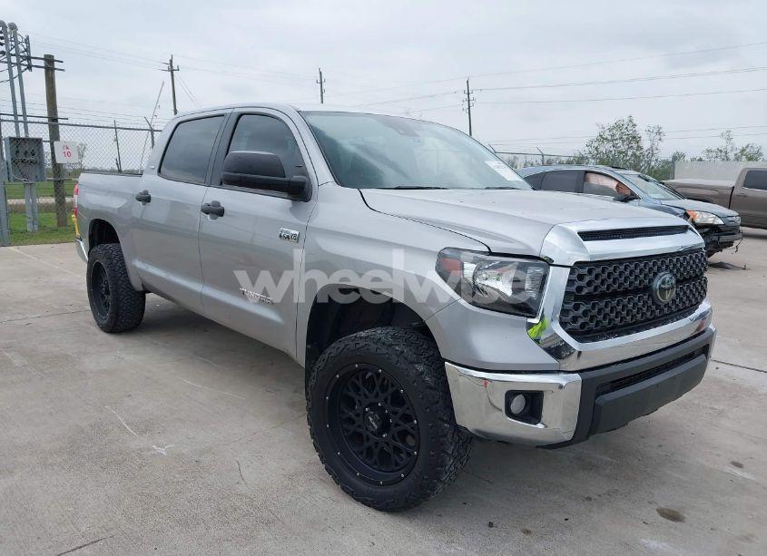2021 Toyota Tundra SR5 (VIN 5TFEY5F19MX299576) main photo