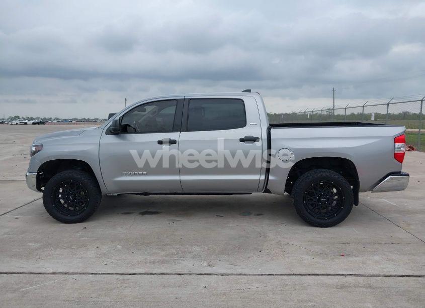 Photo 14 of 2021 Toyota Tundra SR5 (VIN 5TFEY5F19MX299576)