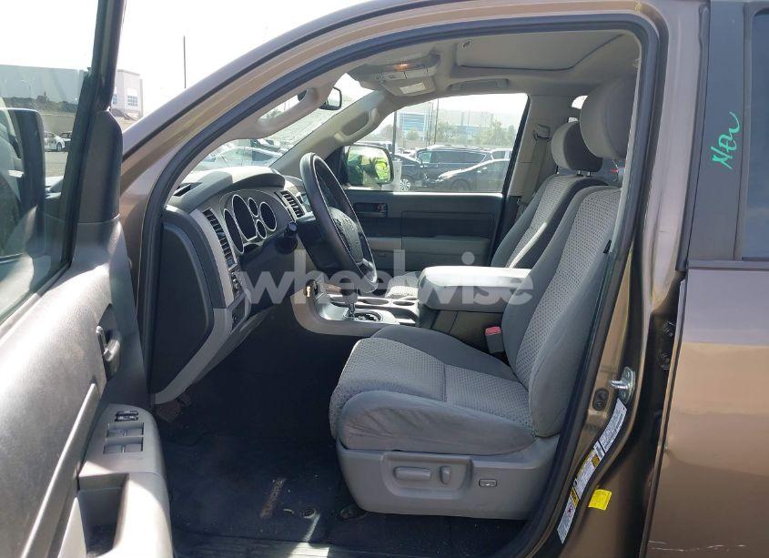 Photo 5 of 2012 Toyota Tundra GRADE 5.7L V8 (VIN 5TFEY5F1XCX128821)