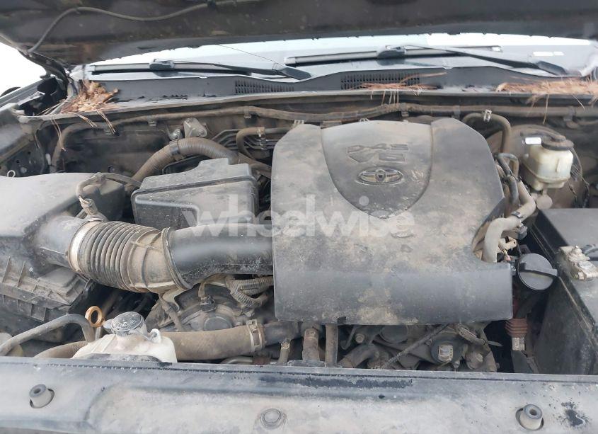 Photo 10 of 2017 Toyota Tacoma LIMITED (VIN 5TFEZ5CN1HX027338)