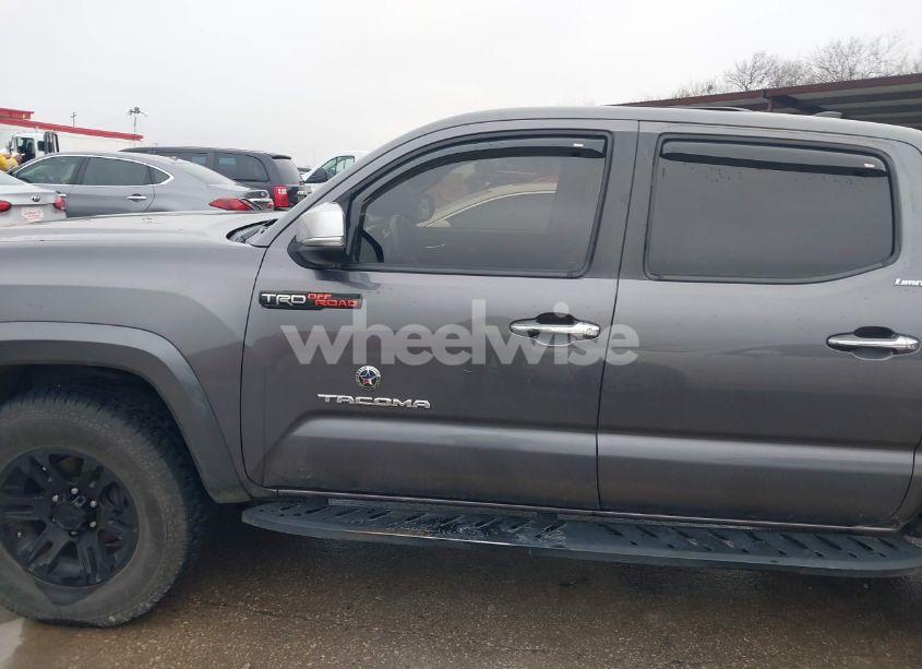 Photo 14 of 2017 Toyota Tacoma LIMITED (VIN 5TFEZ5CN1HX027338)