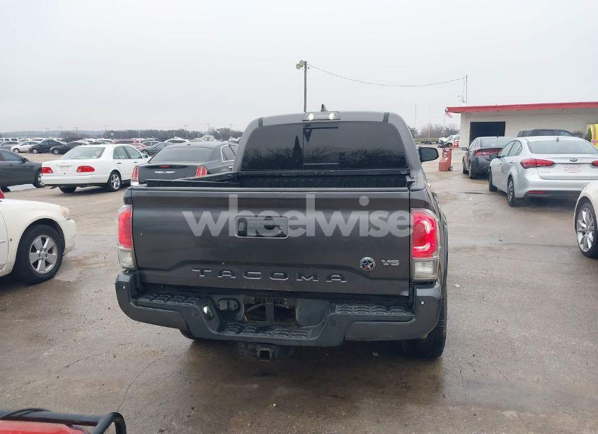 Photo 16 of 2017 Toyota Tacoma LIMITED (VIN 5TFEZ5CN1HX027338)