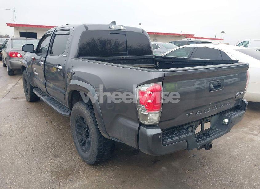 Photo 3 of 2017 Toyota Tacoma LIMITED (VIN 5TFEZ5CN1HX027338)
