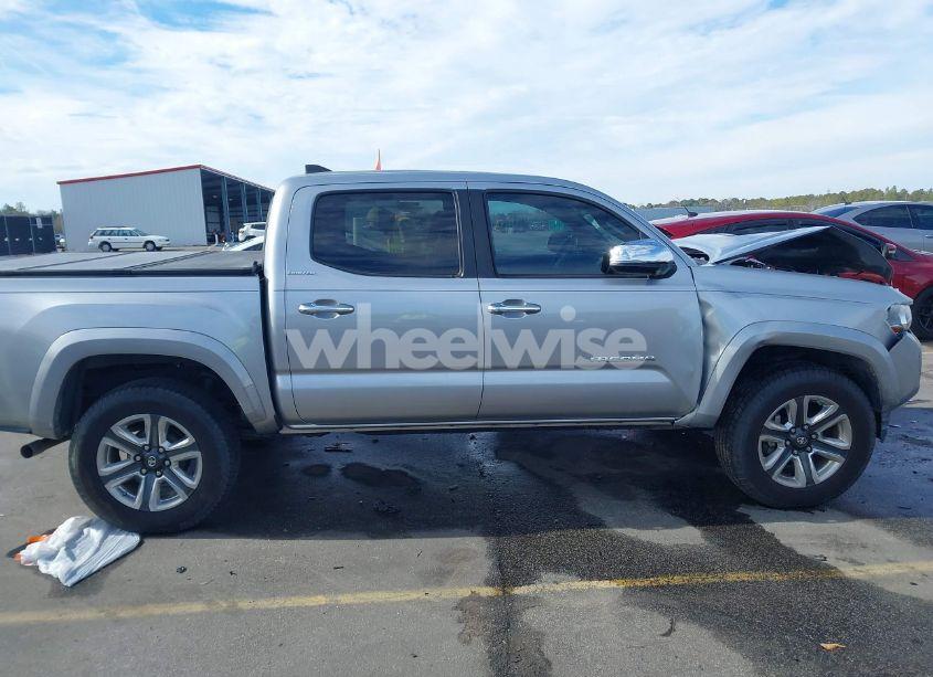 Photo 13 of 2017 Toyota Tacoma LIMITED (VIN 5TFEZ5CN2HX021712)