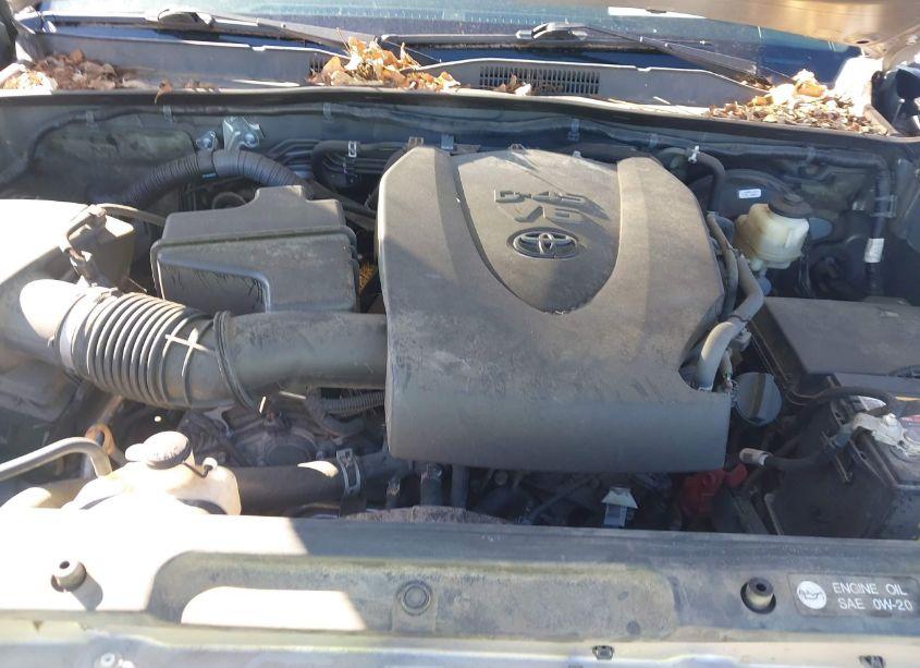 Photo 10 of 2017 Toyota Tacoma LIMITED (VIN 5TFEZ5CN4HX043565)