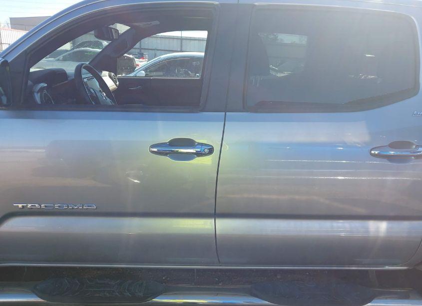 Photo 14 of 2017 Toyota Tacoma LIMITED (VIN 5TFEZ5CN4HX043565)