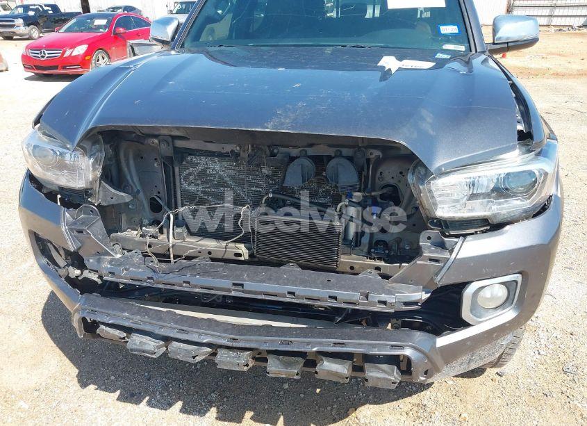 Photo 6 of 2017 Toyota Tacoma LIMITED (VIN 5TFEZ5CNXHX052481)