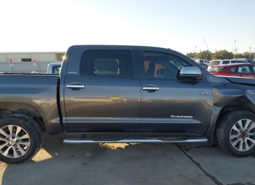 Photo 14 of 2017 Toyota Tundra LIMITED 5.7L V8 (VIN 5TFFW5F14HX212375)