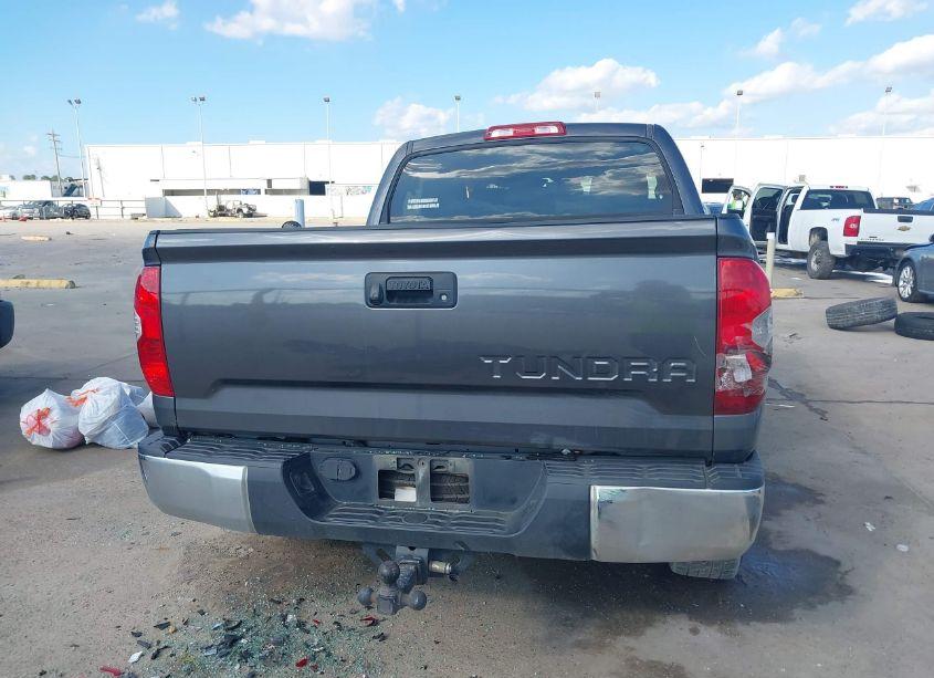 Photo 17 of 2017 Toyota Tundra LIMITED 5.7L V8 (VIN 5TFFW5F14HX212375)